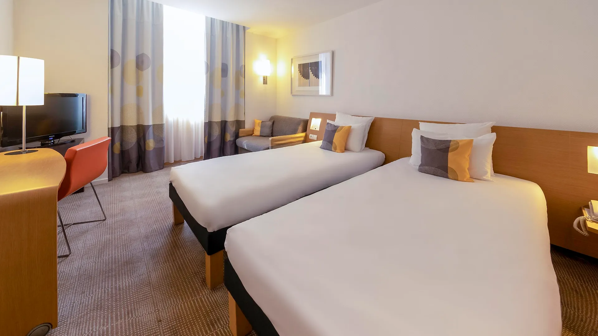 Novotel Nice Centre Vieux Nice 4*,