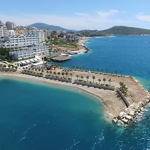 Santa Quaranta Premium Resort Sarandë