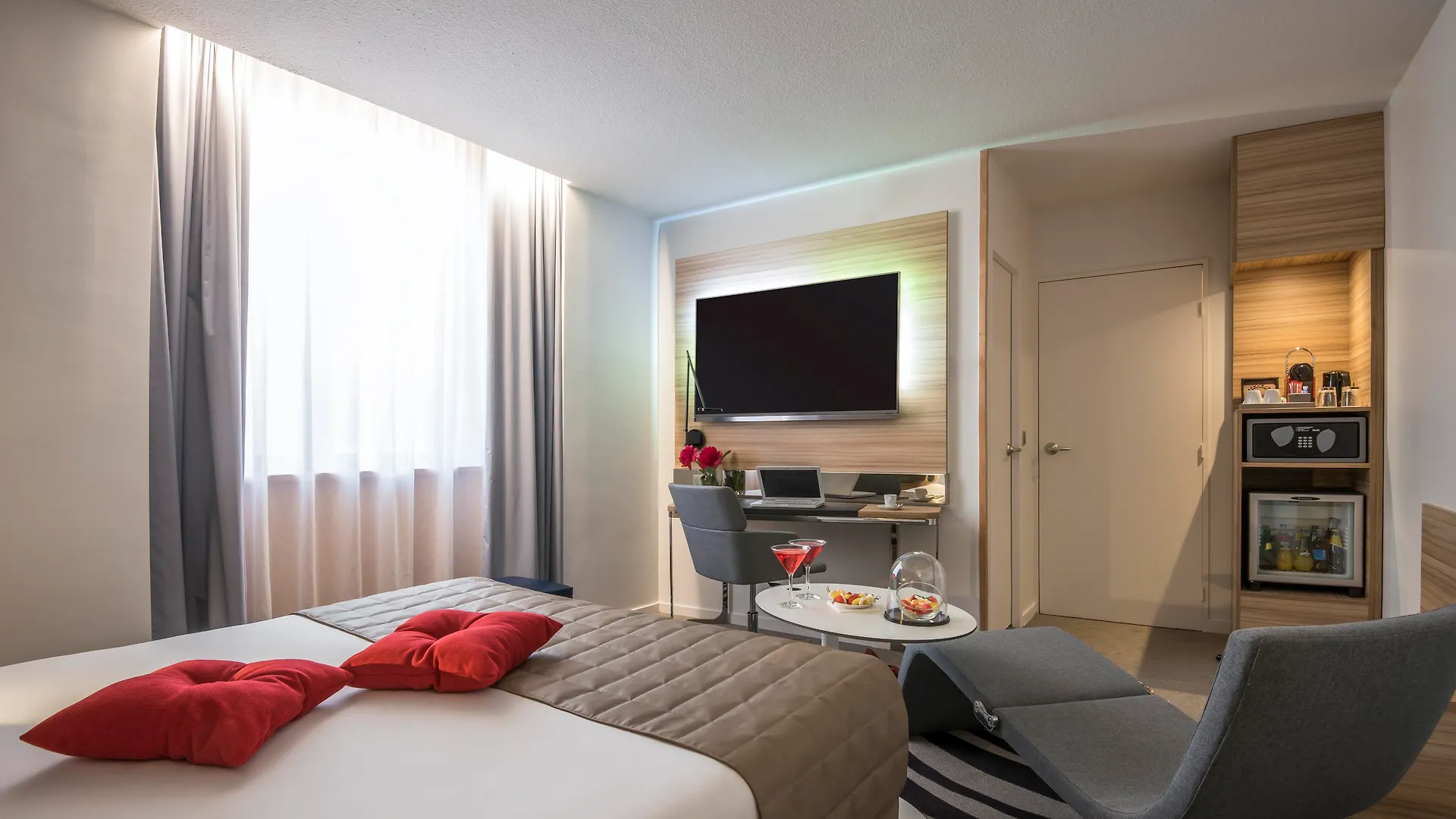 Novotel Nice Centre Vieux Nice 4*,  France